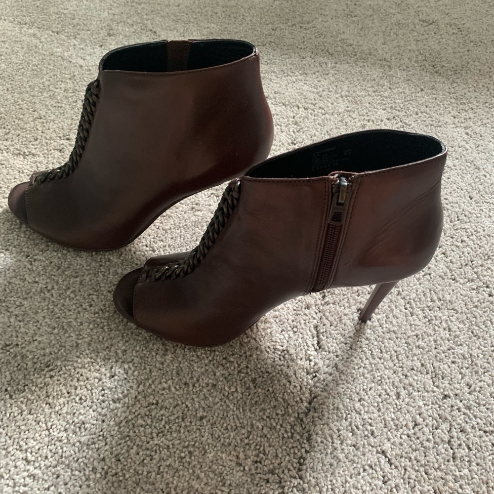 Coach heels - Picture 3 of 9